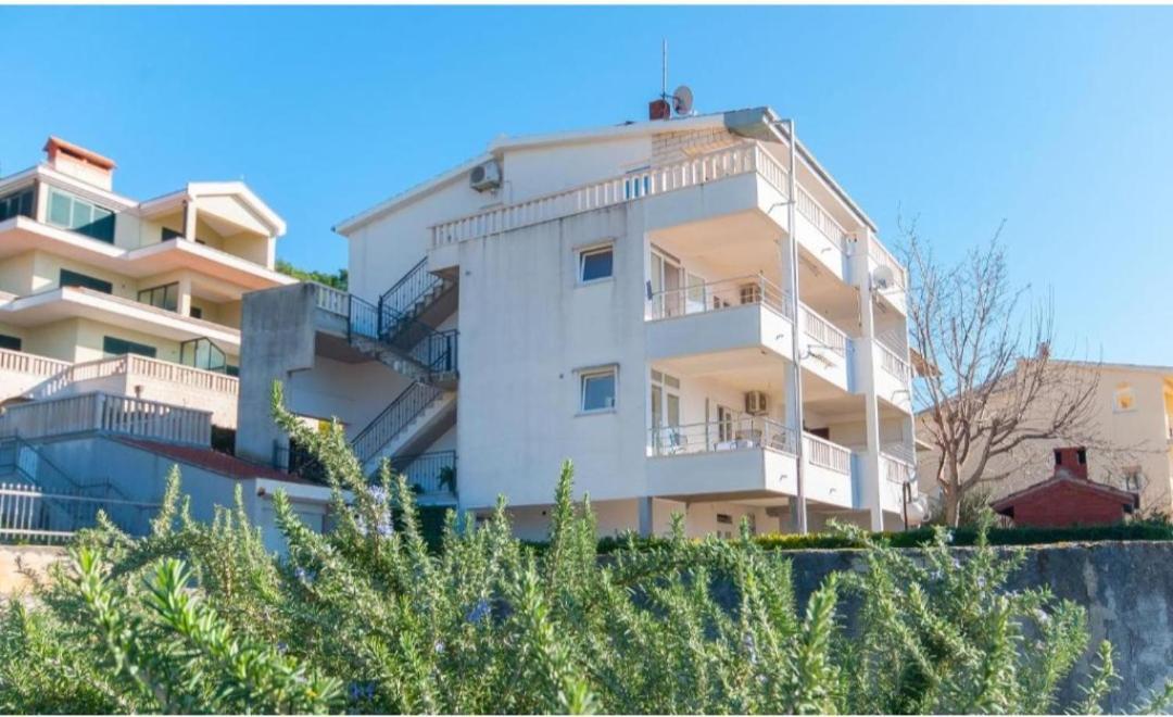 Sea View Jagoda 3 Apartment Omis